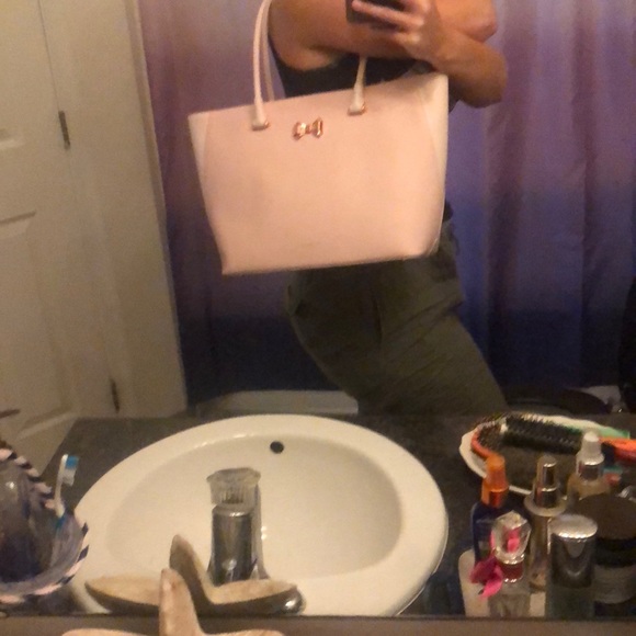 ALMOST BRAND NEW pink Ted Baker shoulder bag❤️🍾👛 - Picture 8 of 8